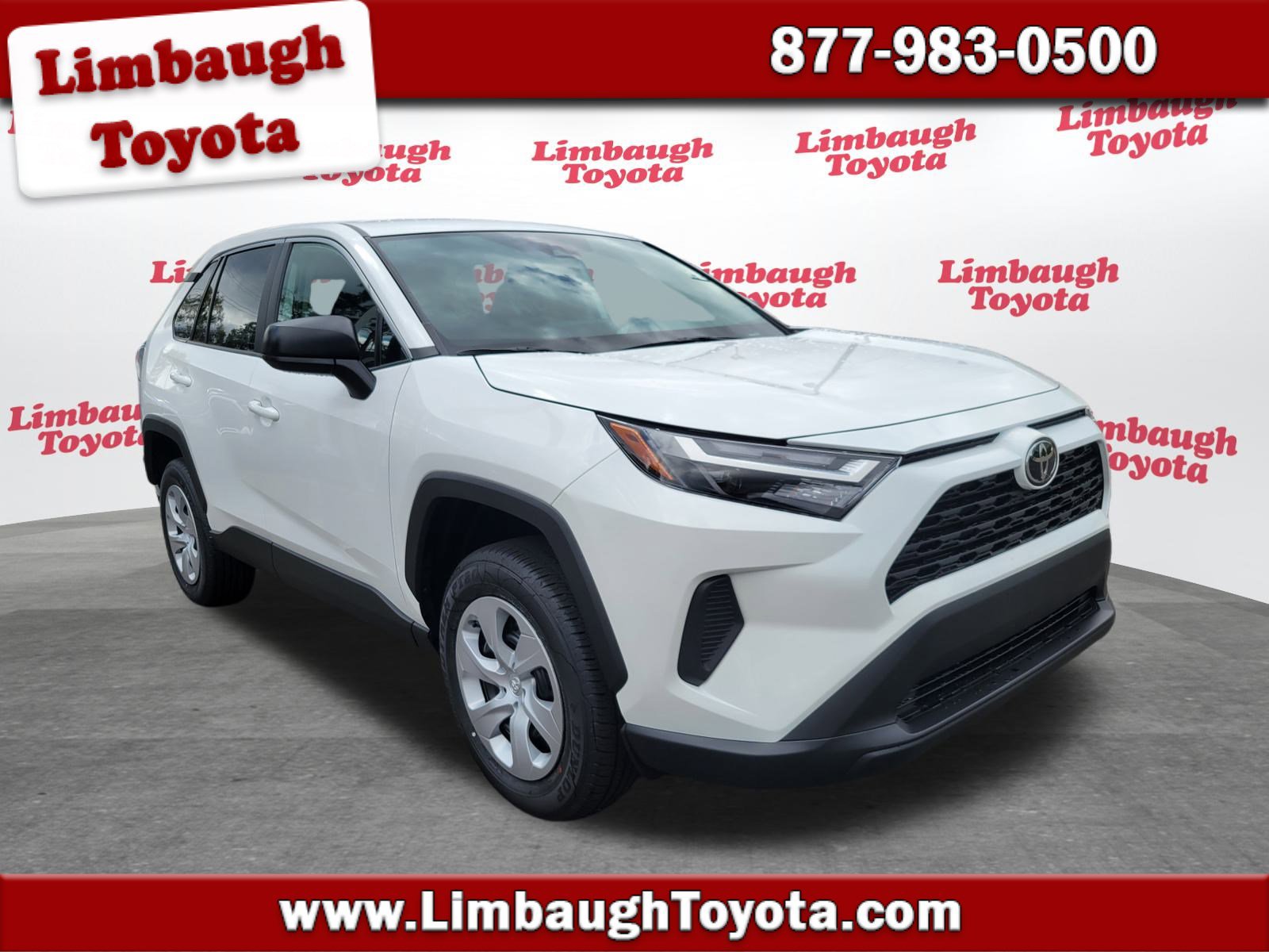 2025 Toyota RAV4 LE's photo
