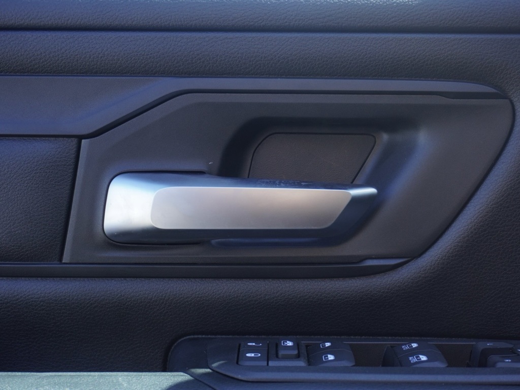 2026 Ram 1500 Warlock photo 12
