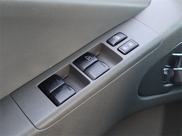 2019 Nissan Frontier SV photo 28