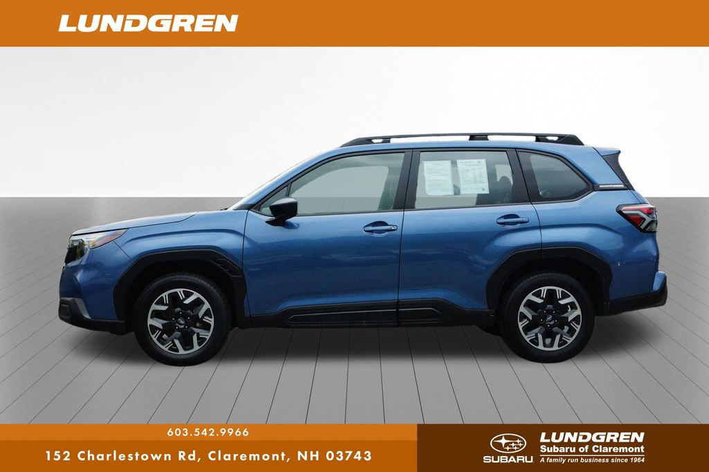 2025 Subaru Forester Base photo 22