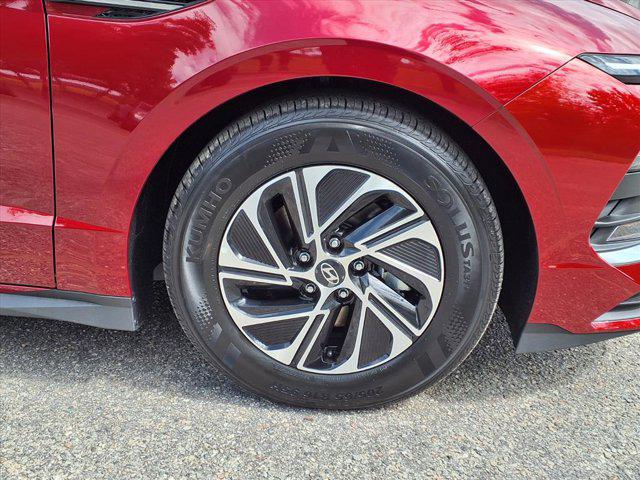 2026 Hyundai Sonata Hybrid Blue photo 4