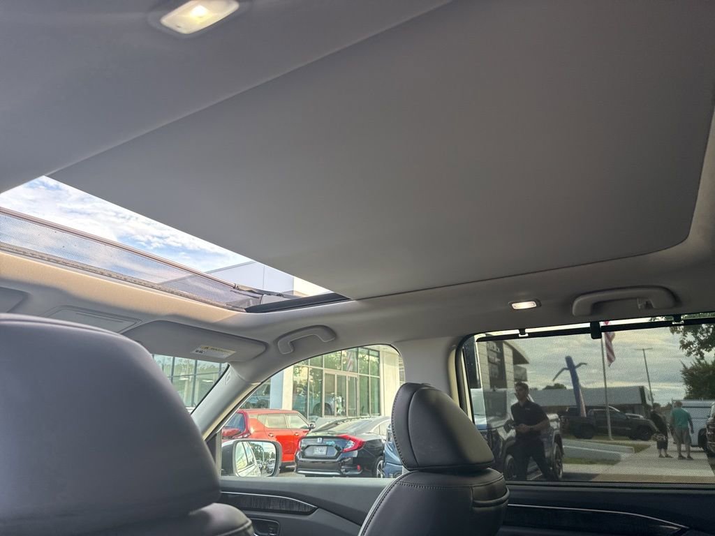 2023 Honda Pilot Elite photo 7