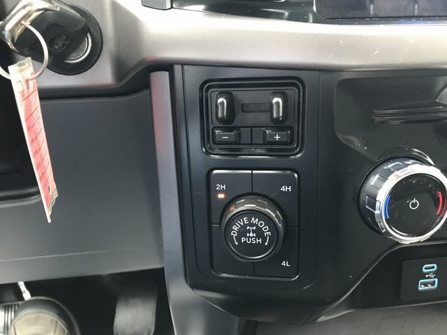 2024 Ford F-150 XLT photo 9