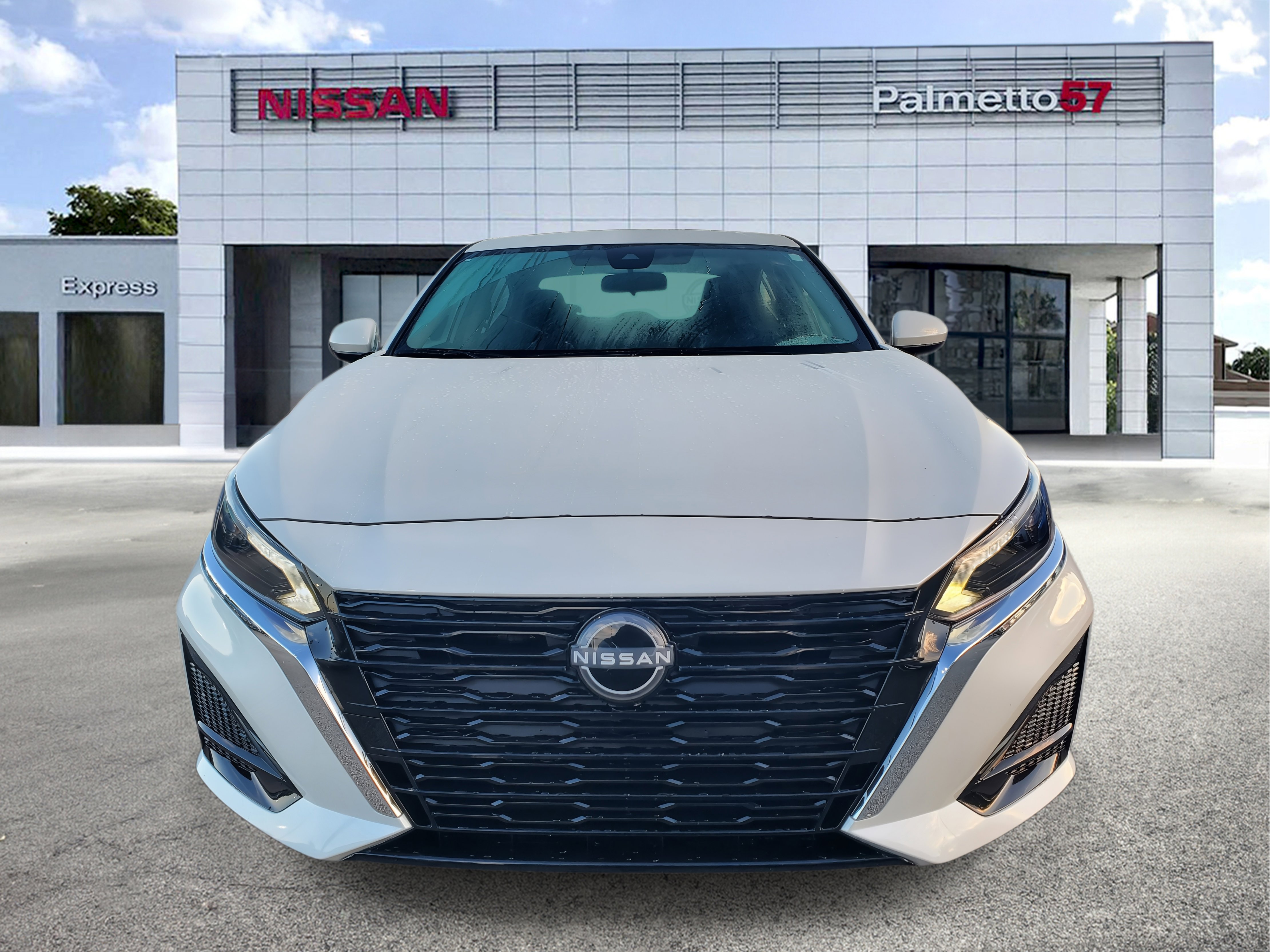 2025 Nissan Altima 2.5 SV photo 2