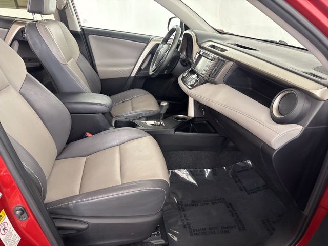 2015 Toyota RAV4 Limited photo 23
