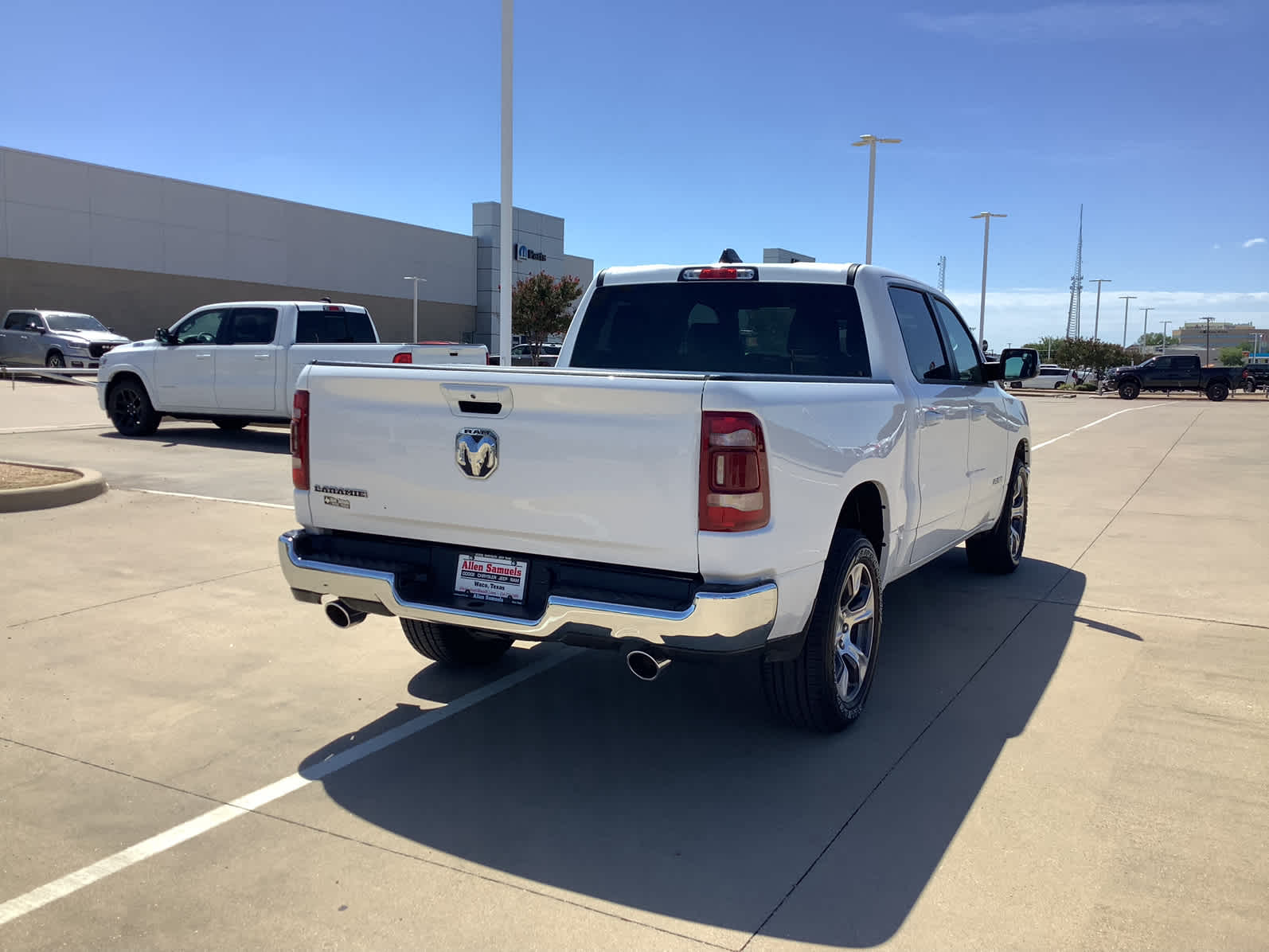 2024 Ram 1500 Laramie photo 4