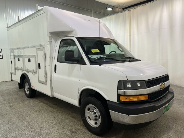 2025 Chevrolet Express Cutaway 3500 1WT