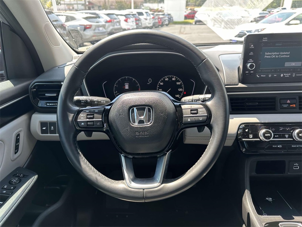 2023 Honda Pilot EX-L photo 12