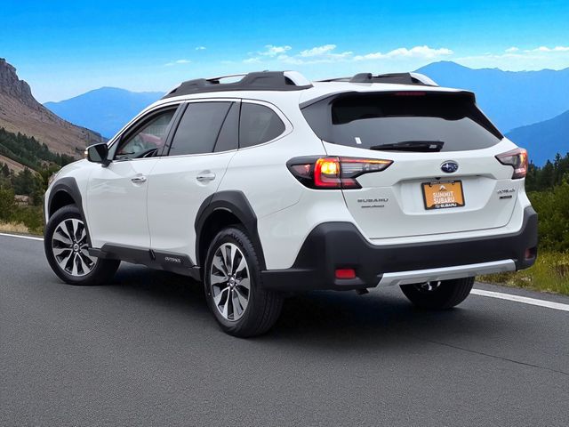 2025 Subaru Outback Touring photo 3