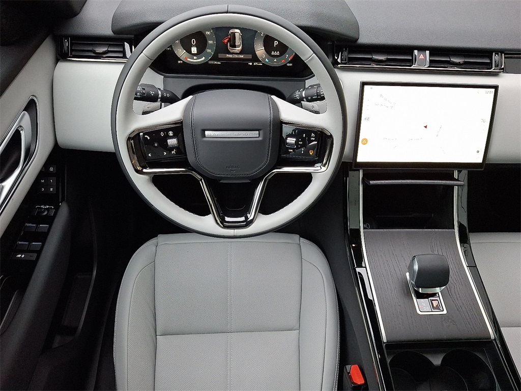 2026 Land Rover Range Rover Velar S photo 4