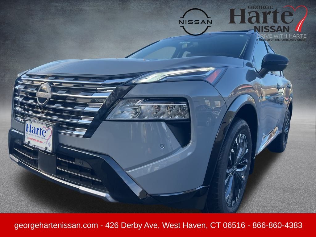 2026 Nissan Rogue Platinum's photo