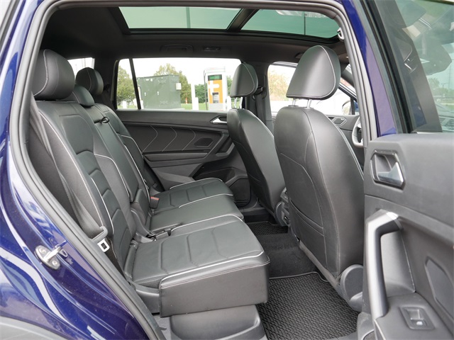 2022 Volkswagen Tiguan SEL Premium R-Line photo 18