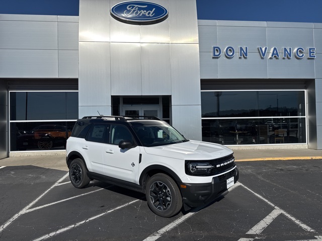 2025 Ford Bronco Sport Outer Banks's photo