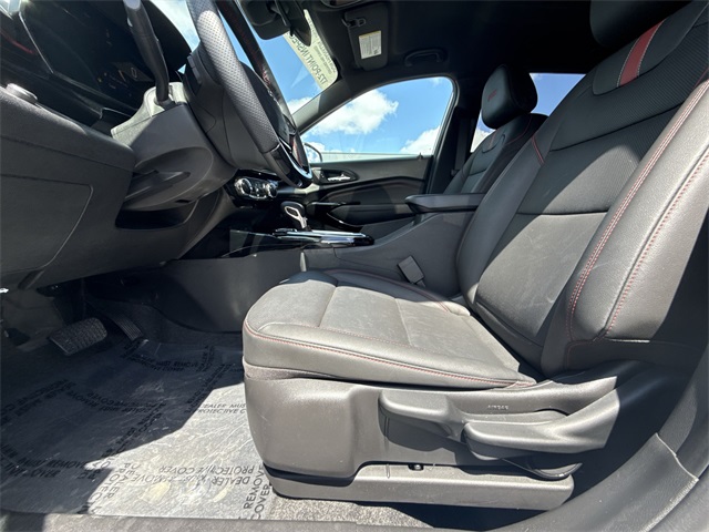 2025 Chevrolet Trax photo 12