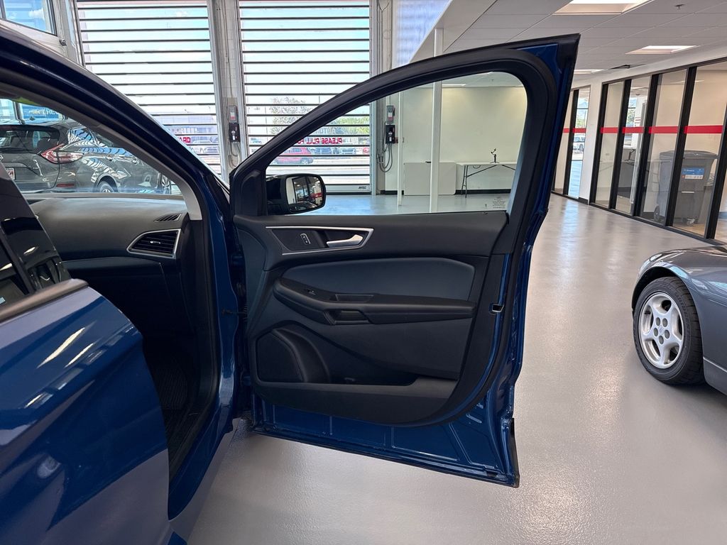 2024 Ford Edge SEL photo 14