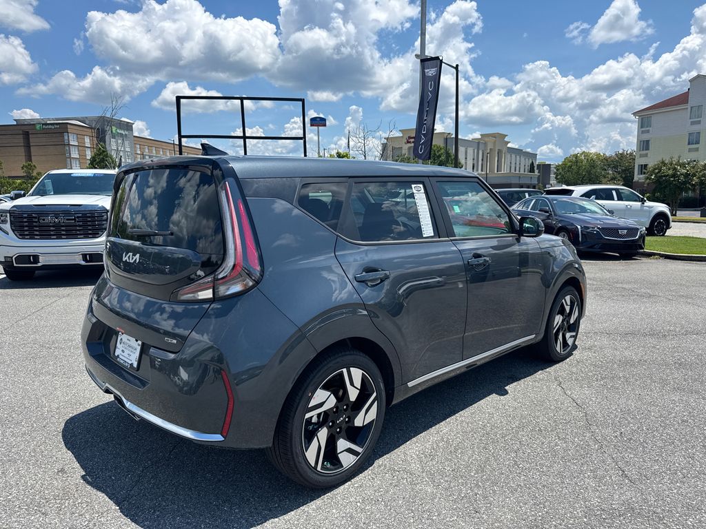 2025 Kia Soul GT-Line photo 3