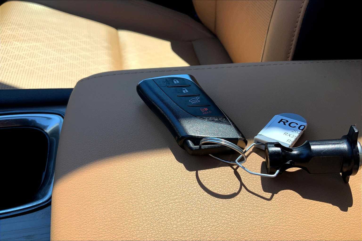 2024 Lexus RX Premium photo 13