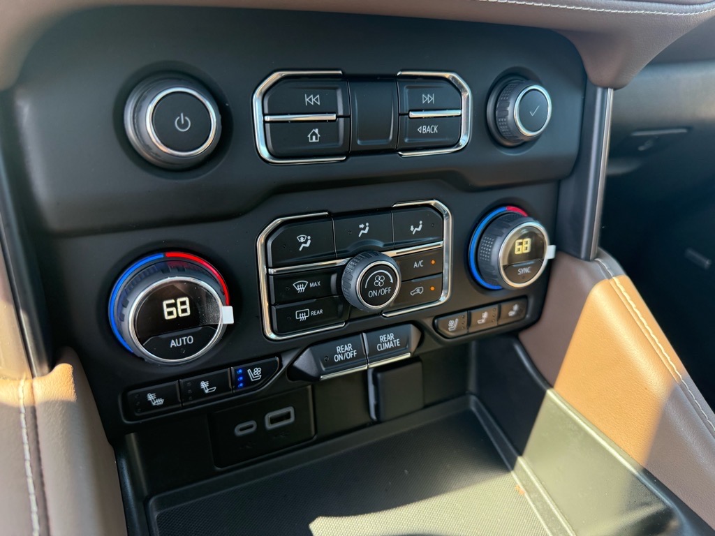2023 Chevrolet Tahoe High Country photo 25