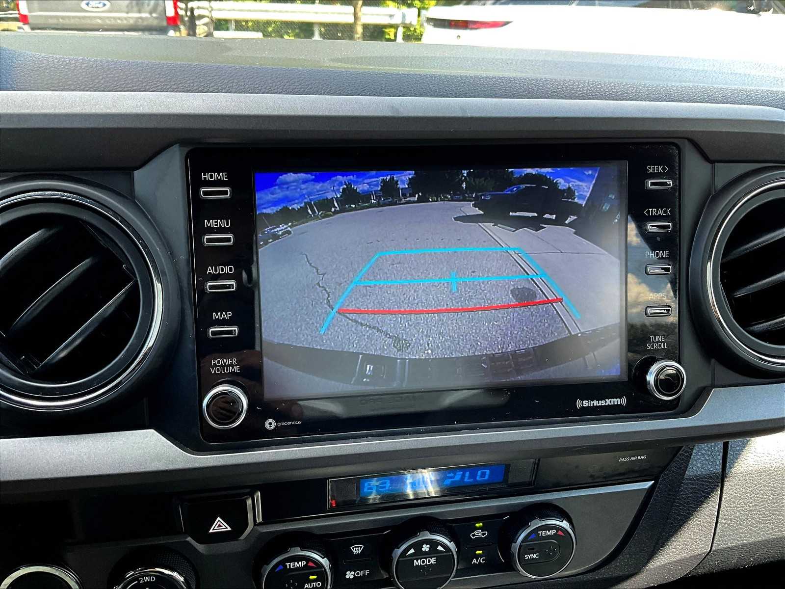 2023 Toyota Tacoma TRD photo 19