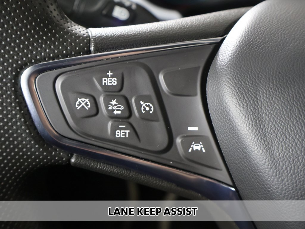 2023 Chevrolet Malibu 1LT photo 2
