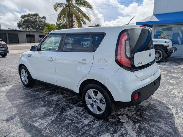 2019 Kia Soul Base photo 3