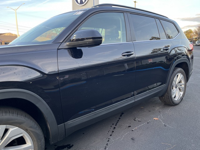 2022 Volkswagen Atlas SE Technology photo 2