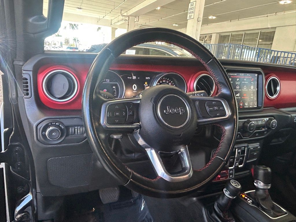 2022 Jeep Wrangler Unlimited Rubicon photo 30