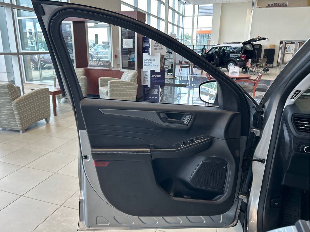2023 Ford Escape Active photo 21