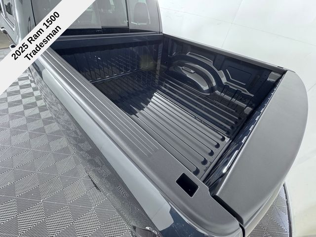 2025 Ram 1500 Tradesman photo 14