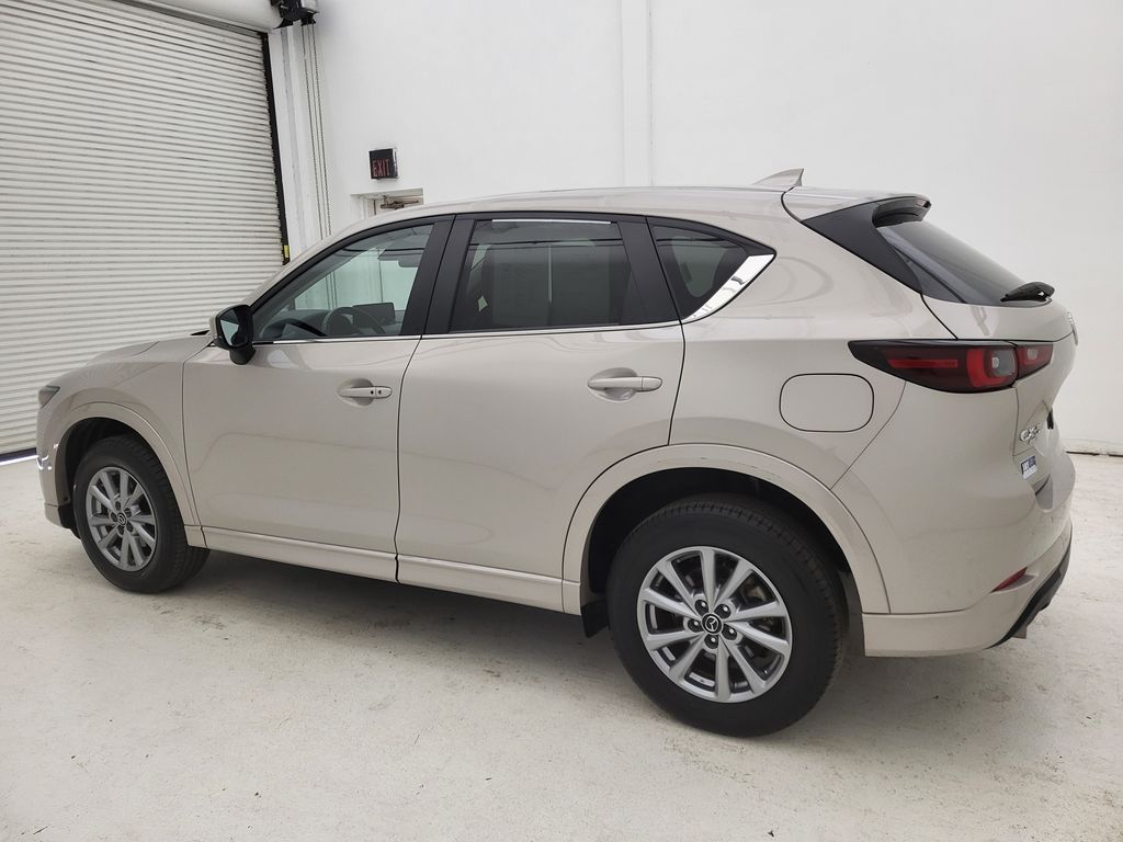 2024 Mazda CX-5 2.5 Select photo 16