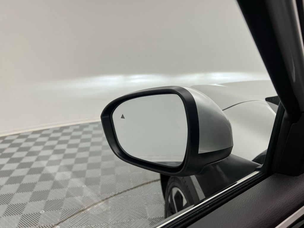 2024 Mitsubishi Outlander SE S-AWC photo 24