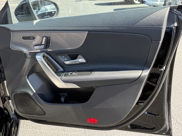 2025 Mercedes Benz CLA 250 photo 27