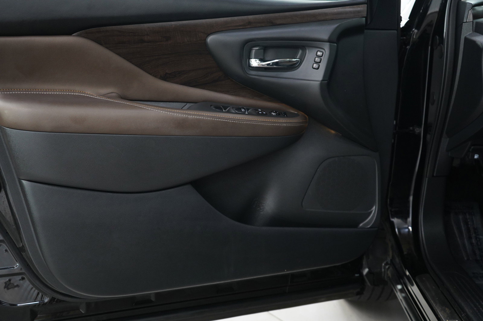 2021 Nissan Murano Platinum photo 17