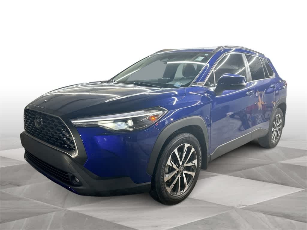 2023 Toyota Corolla Cross XLE's photo