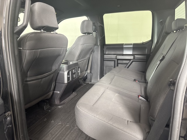 2016 Ford F-150 XLT photo 12