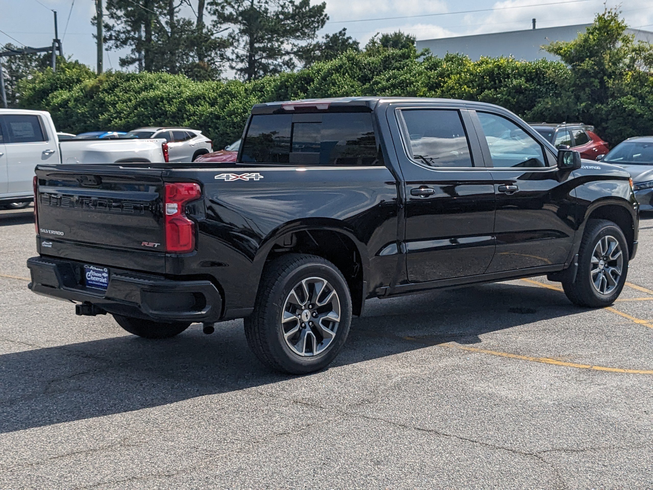 2025 Chevrolet Silverado 1500 RST photo 4