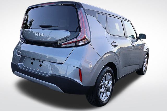 2023 Kia Soul LX photo 6