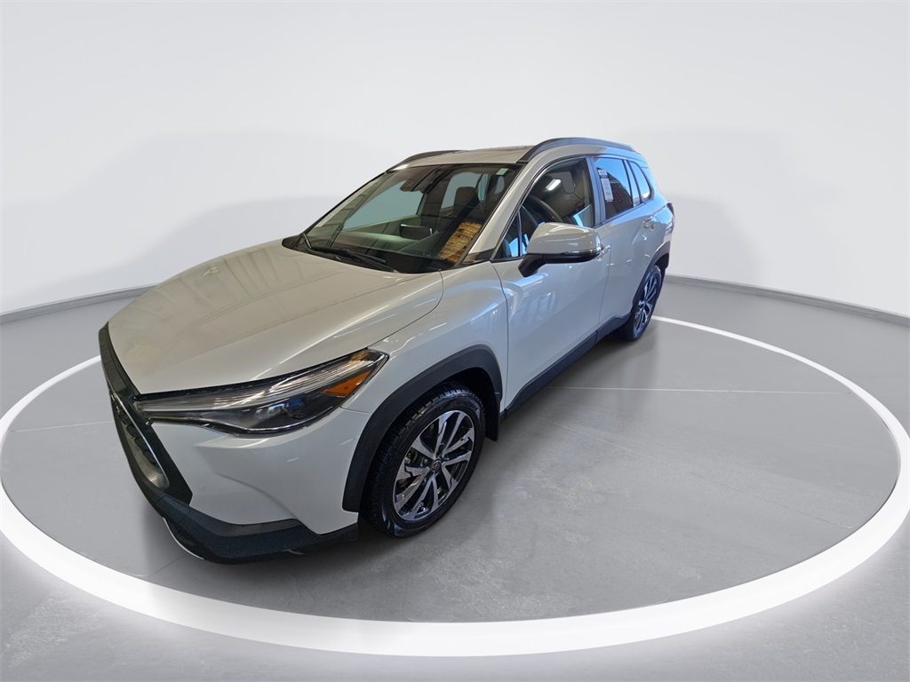 2022 Toyota Corolla Cross XLE photo 4