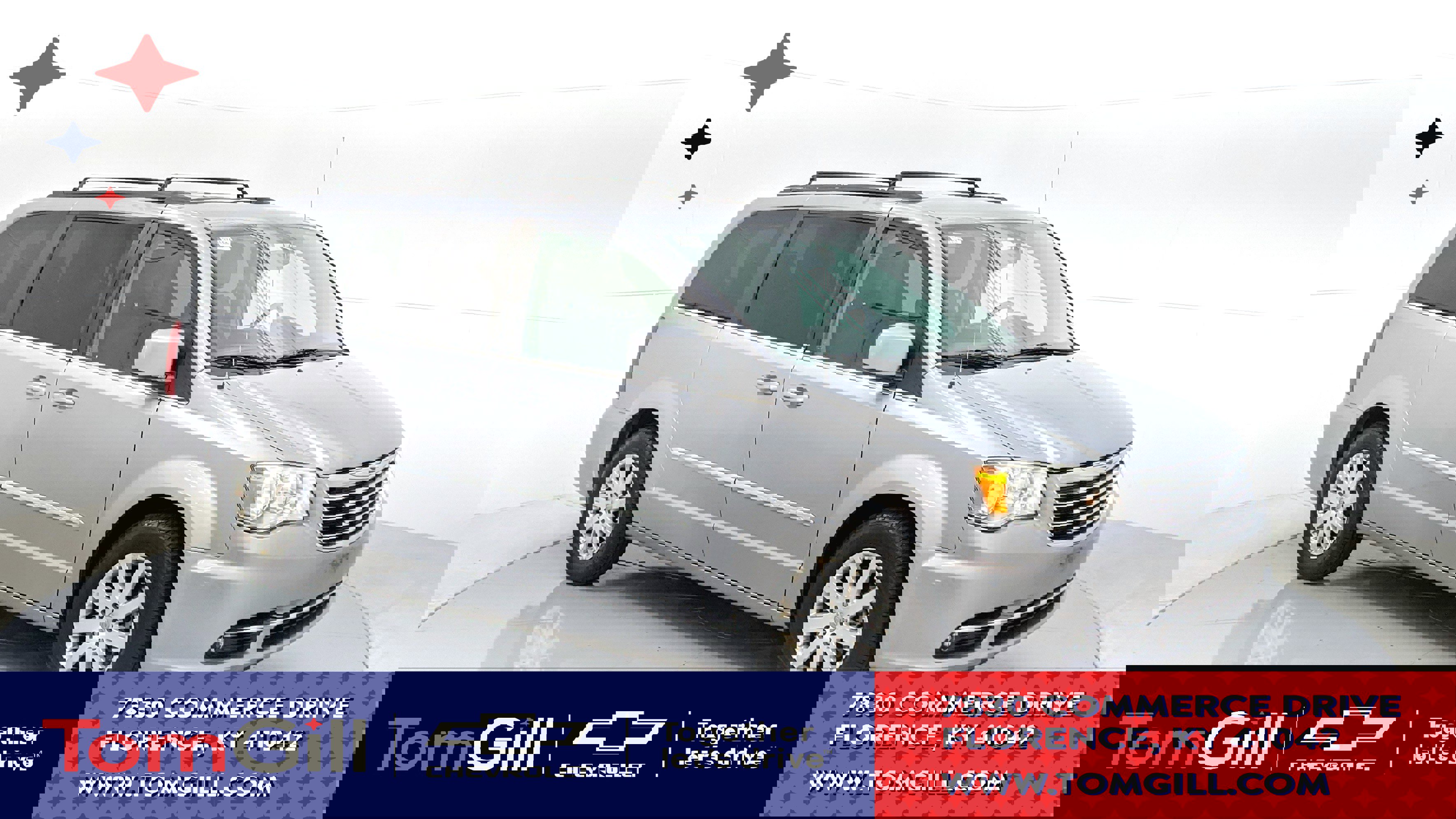 2014 Chrysler Town & Country Touring's photo