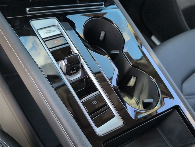 2026 Volkswagen Atlas SE Technology photo 8