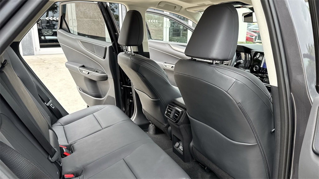 2022 Lexus NX 350 photo 33