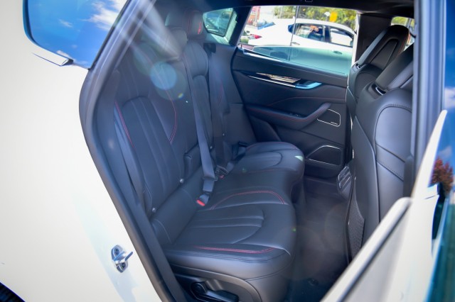 2024 Maserati Levante GT photo 23