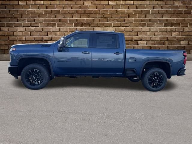 2026 Chevrolet Silverado 3500HD LTZ photo 2