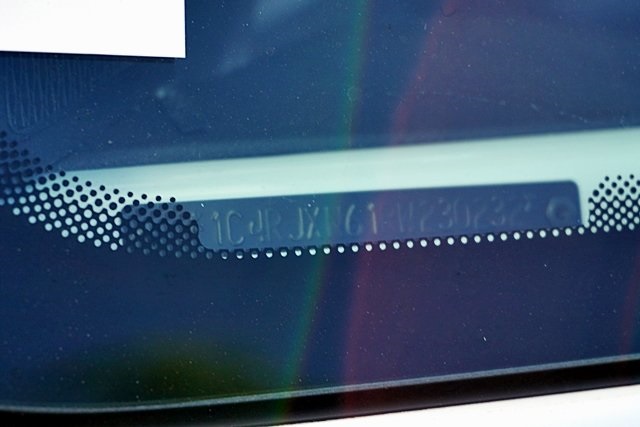 Certified Used 2024 White Jeep Sport S 4xe image 34