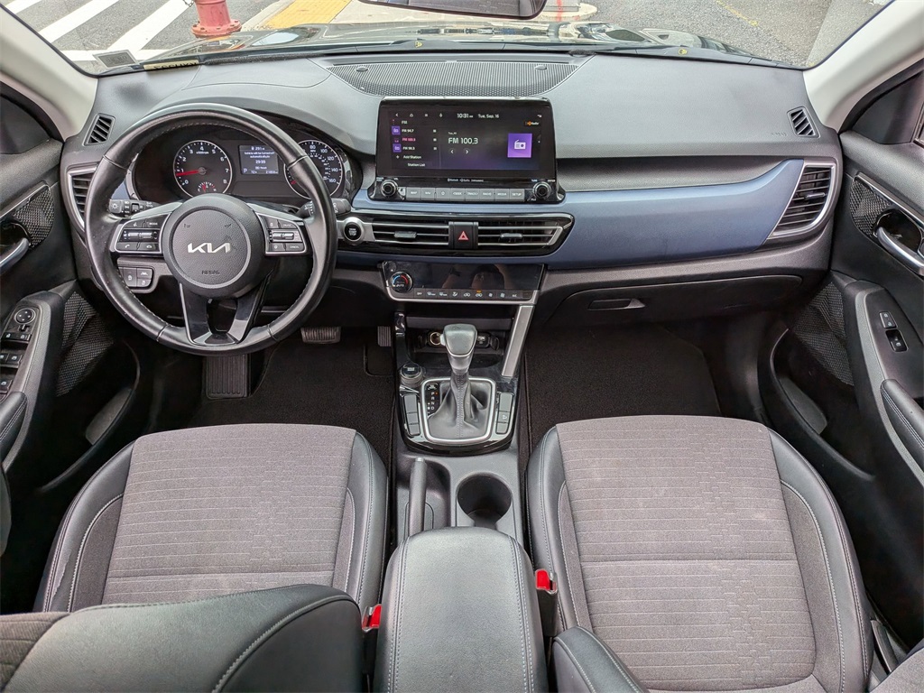 2023 Kia Seltos S photo 18