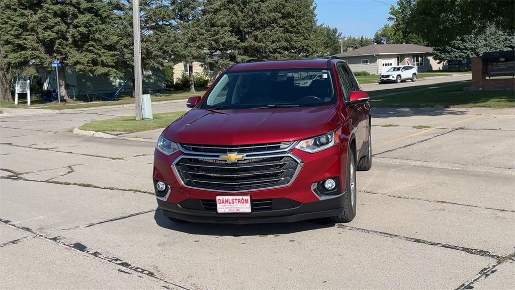 Used 2020 Chevrolet Traverse 1LT with VIN 1GNEVGKW4LJ139328 for sale in Oslo, Minnesota