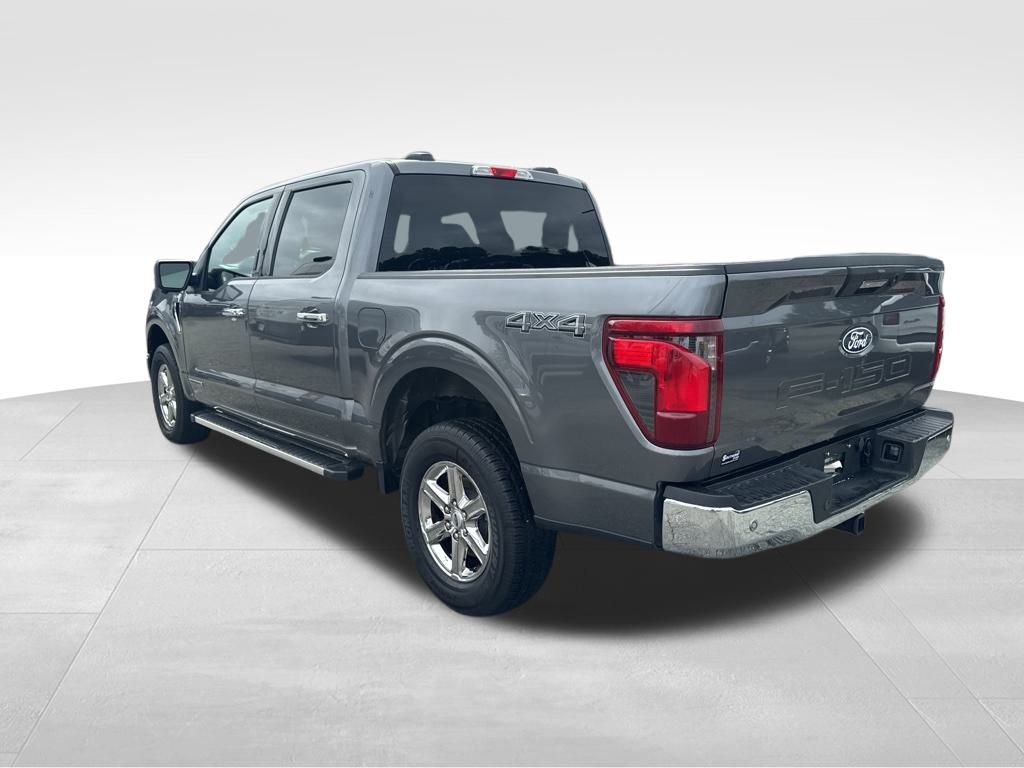 2024 Ford F-150 XLT photo 2