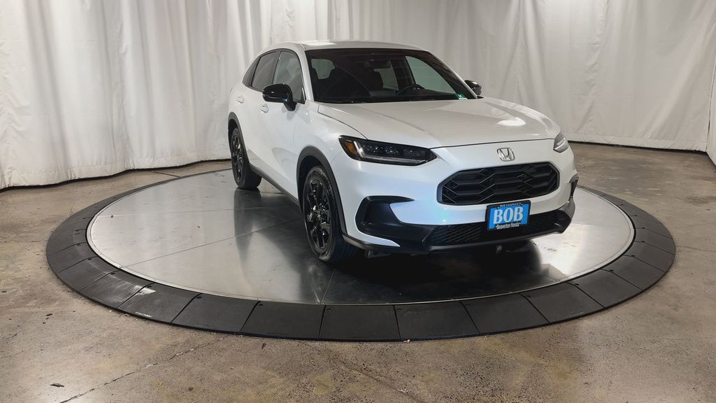 2025 Honda HR-V Sport photo 3