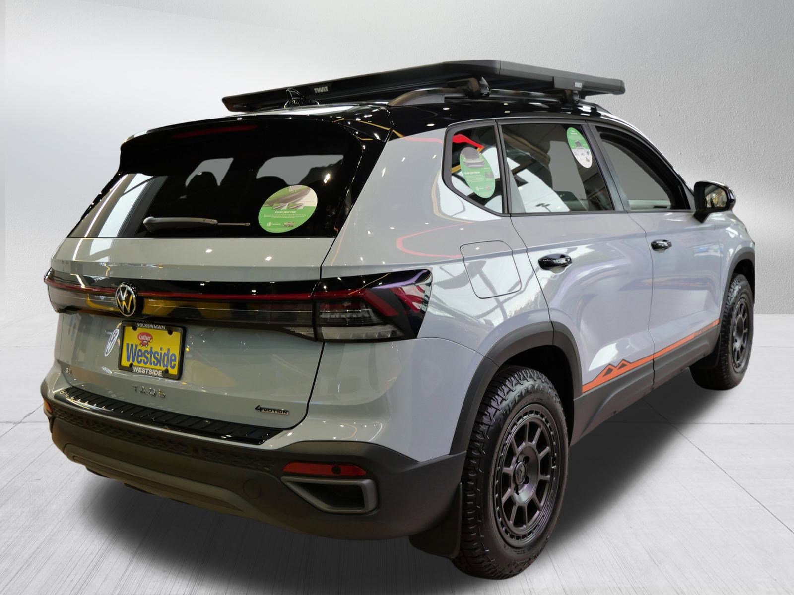 2025 Volkswagen Taos SE photo 3