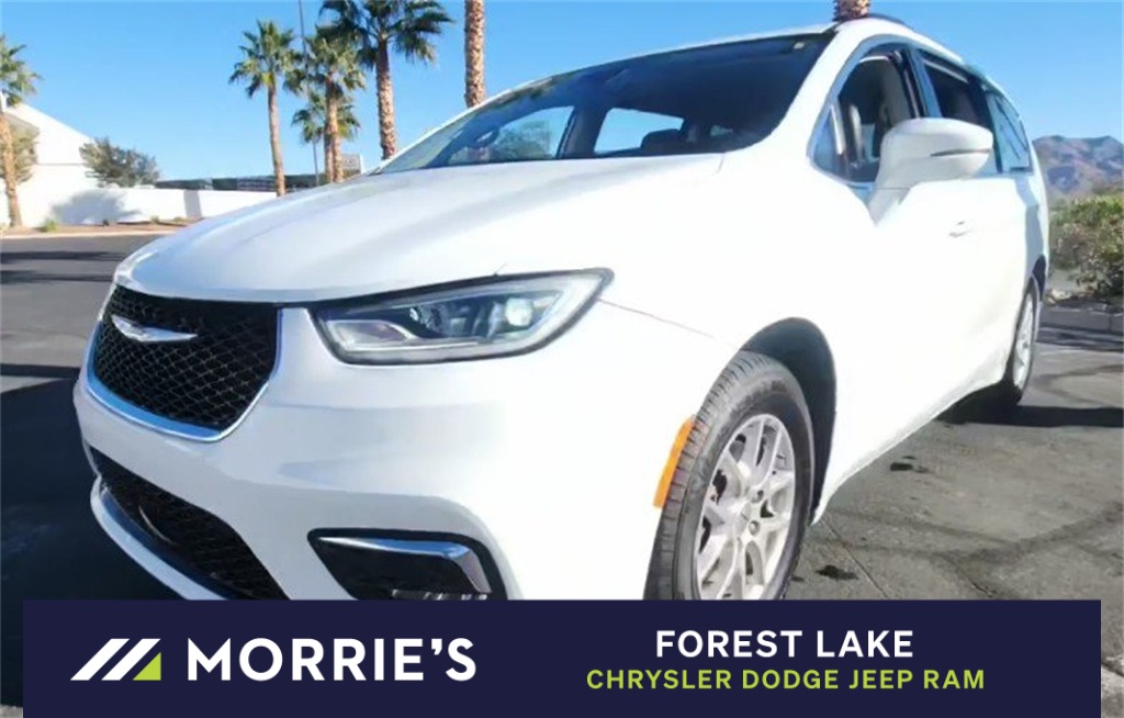 2022 Chrysler Pacifica Touring L's photo